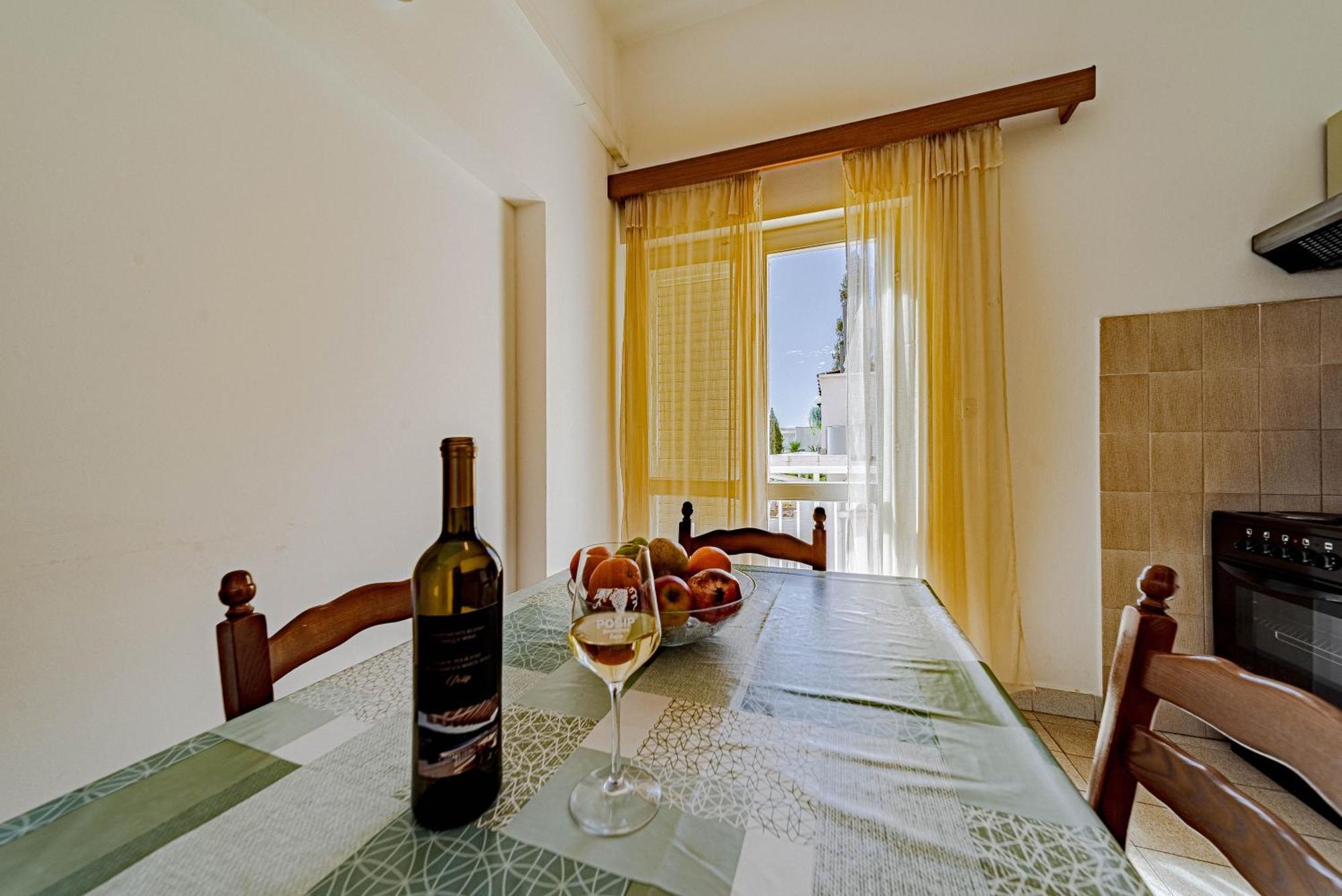 Apartments Kuzma Smokvica  Екстер'єр фото