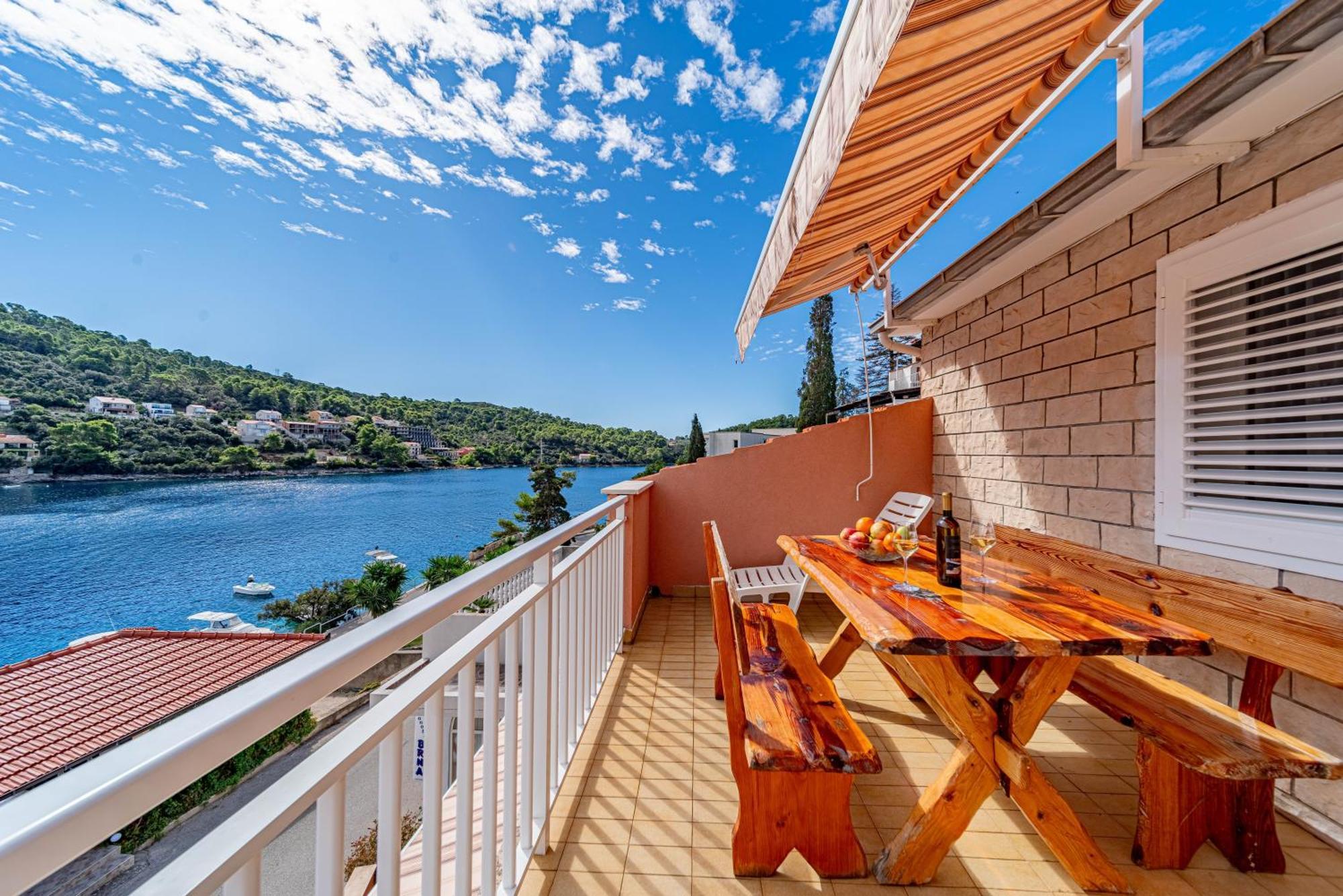 Apartments Kuzma Smokvica  Екстер'єр фото