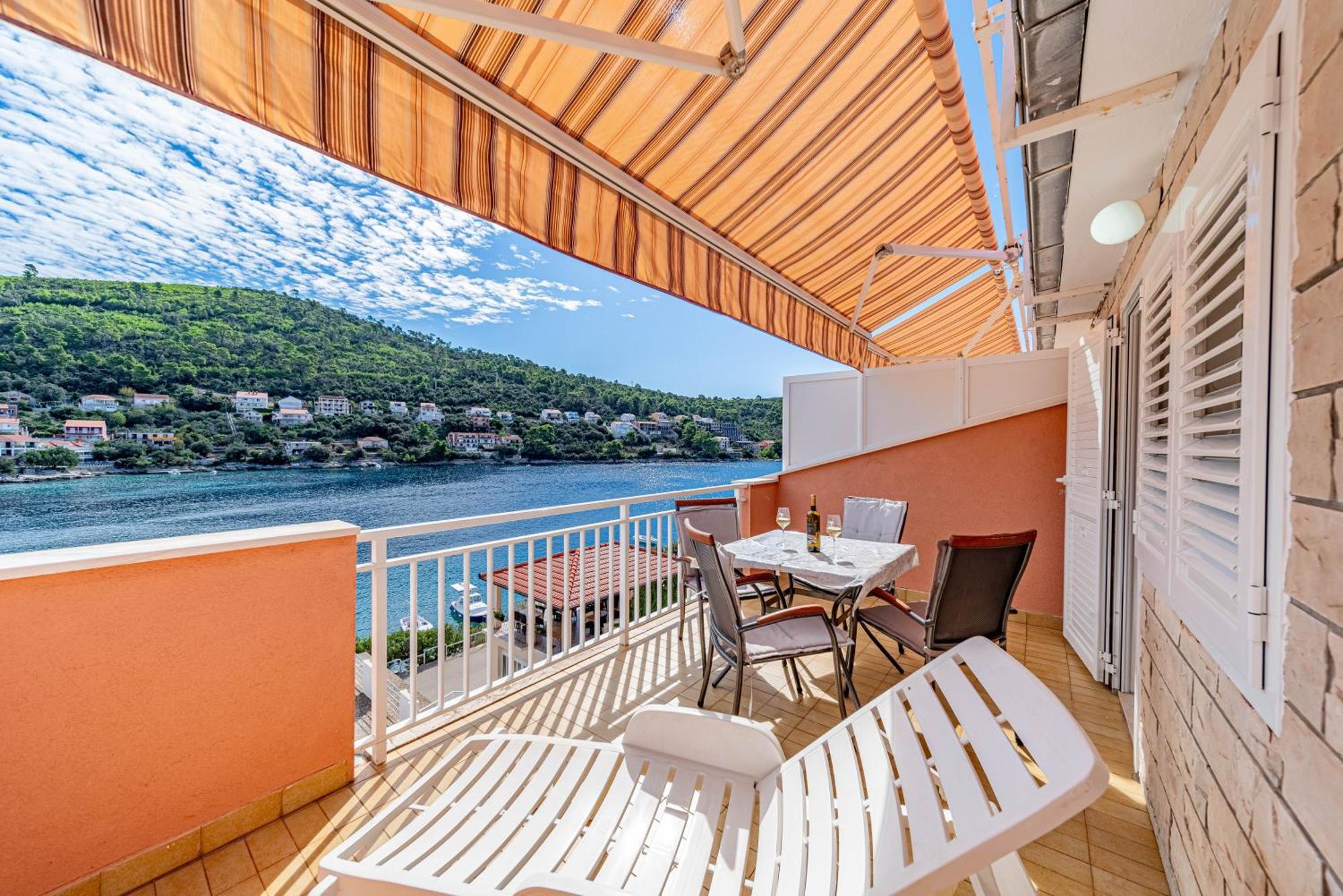 Apartments Kuzma Smokvica  Екстер'єр фото