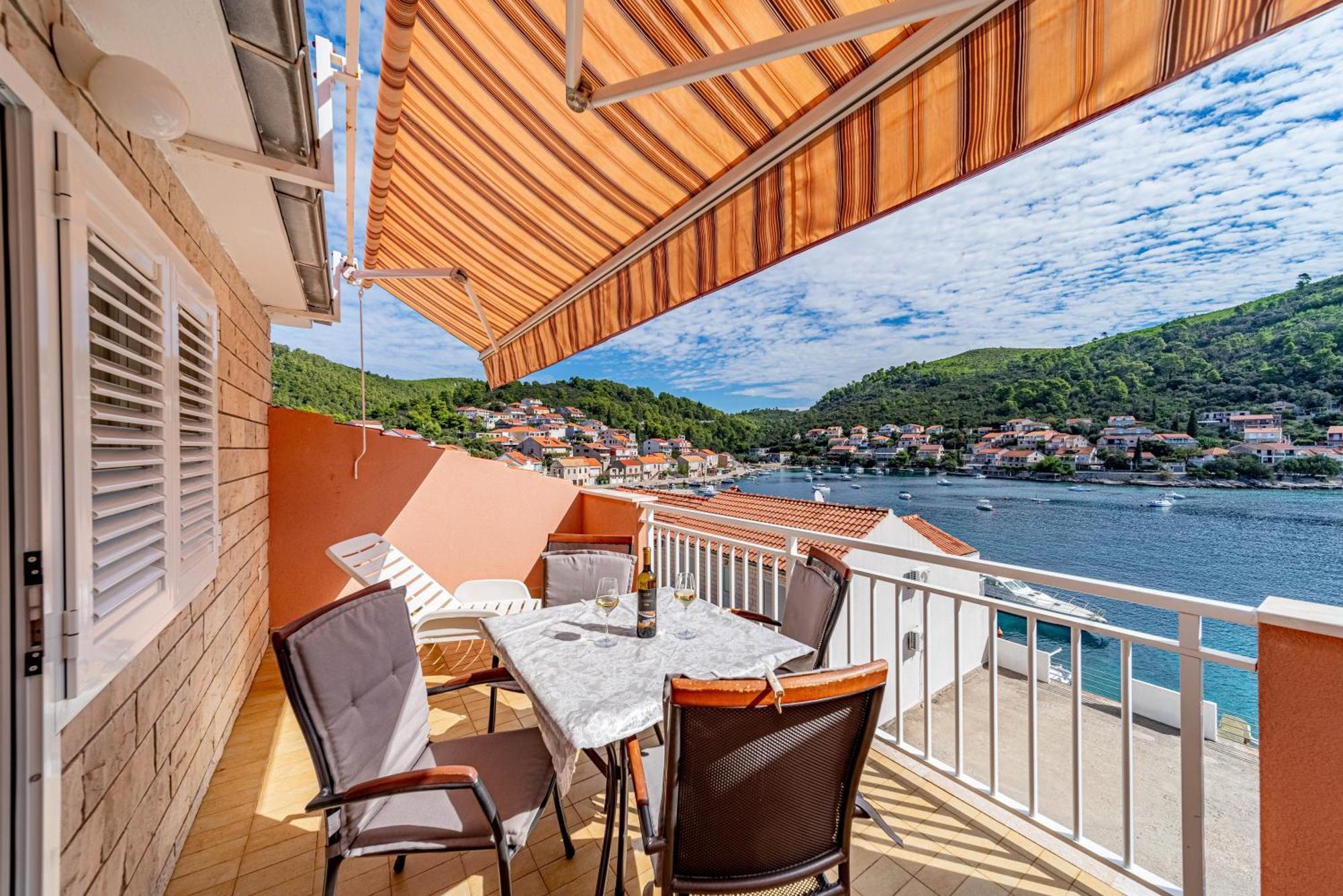Apartments Kuzma Smokvica  Екстер'єр фото