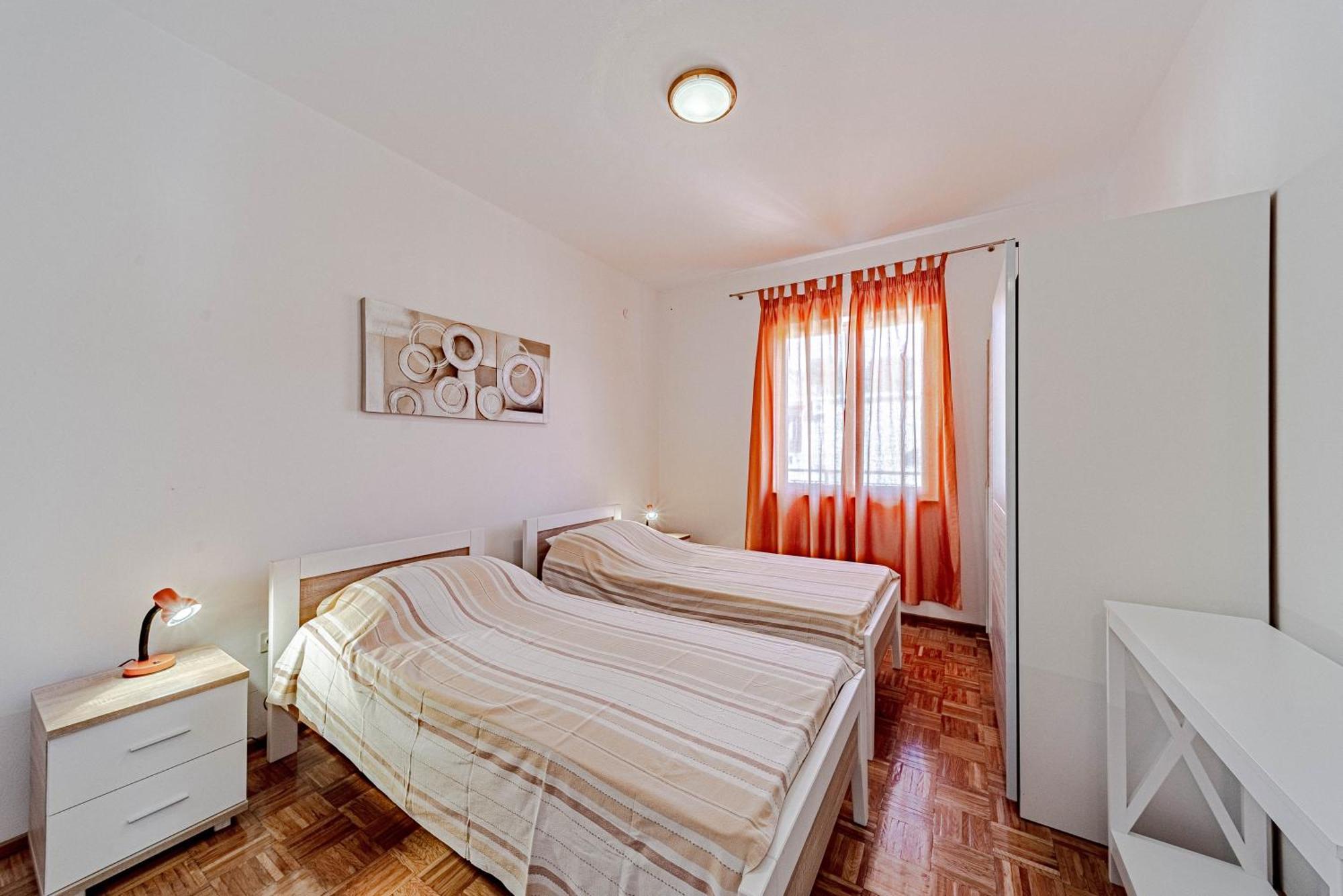 Apartments Kuzma Smokvica  Екстер'єр фото